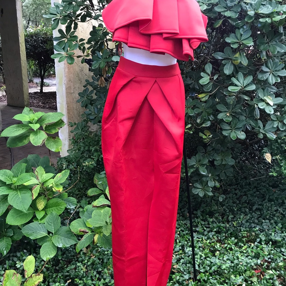 MABLE Red Strapless Ruffle Top and Skirt Set NWT Size S - Picture 6 of 16